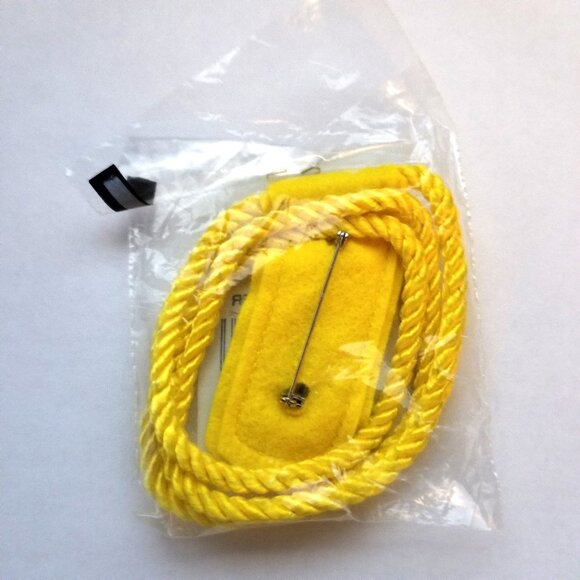 BSA Cub Scout Assistant Denner Shoulder Cord Yellow Leadership Uniform Insignia - Picture 2 of 2